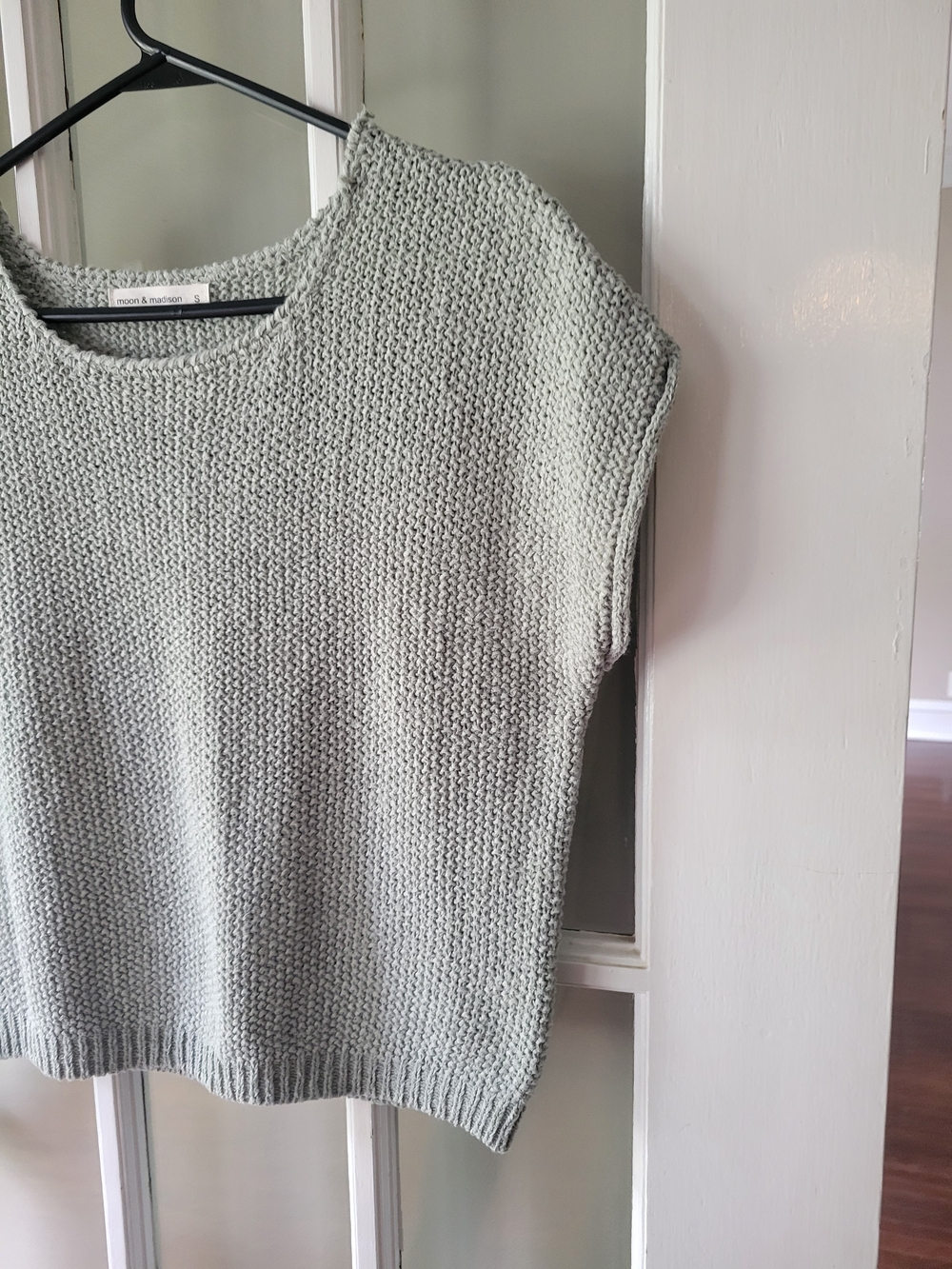 Moon & Madison short sleeve sweater cropped textured knit Sage Green Sz Small - Picture 4 of 13